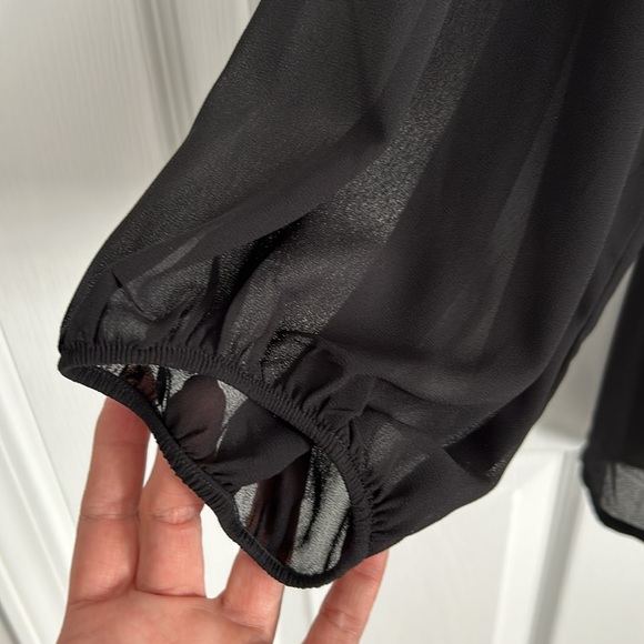 H & M sheer black 3/4 sleeve balloon sleeve button down v-neck top. - Picture 2 of 7